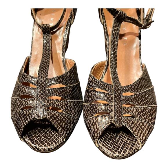 ESSENTIEL Wedge Leather Snake Embossed Cork Heel Peep Toe Buckle Italy EU 38 EUC - Picture 3 of 8